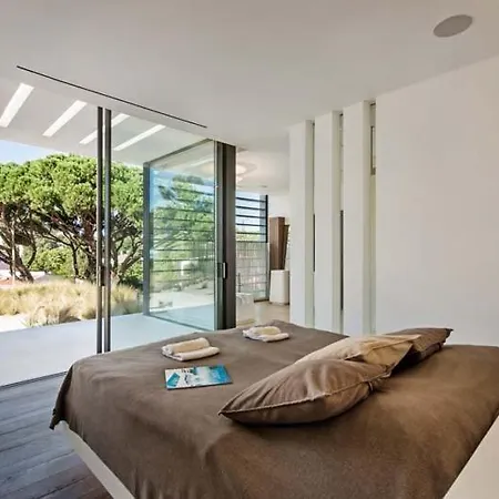 Sleeps 8 With Pool Air Con And Wifi Villa *